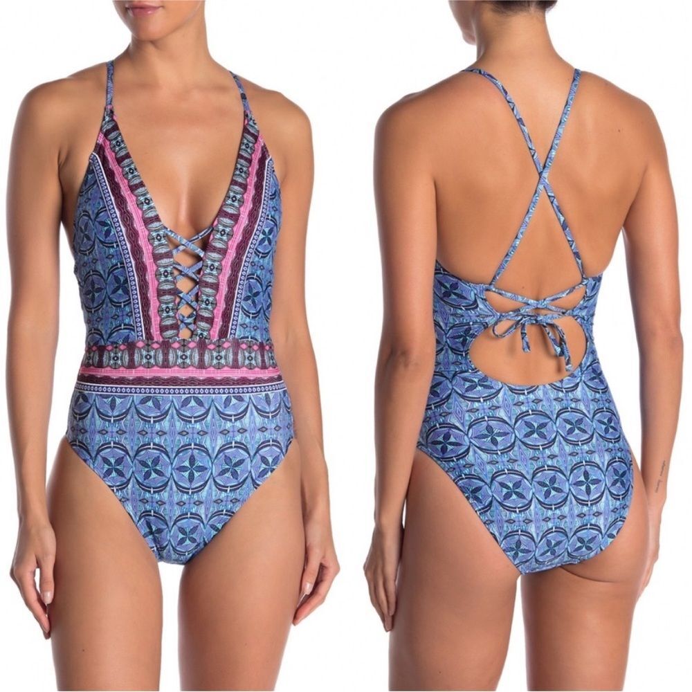 La Blanca Realist Printed Criss Cross Swimsuit 8